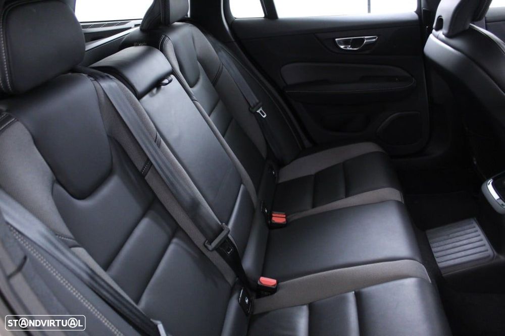 Volvo V60 2.0 T6 AWD TE R-Design - 15