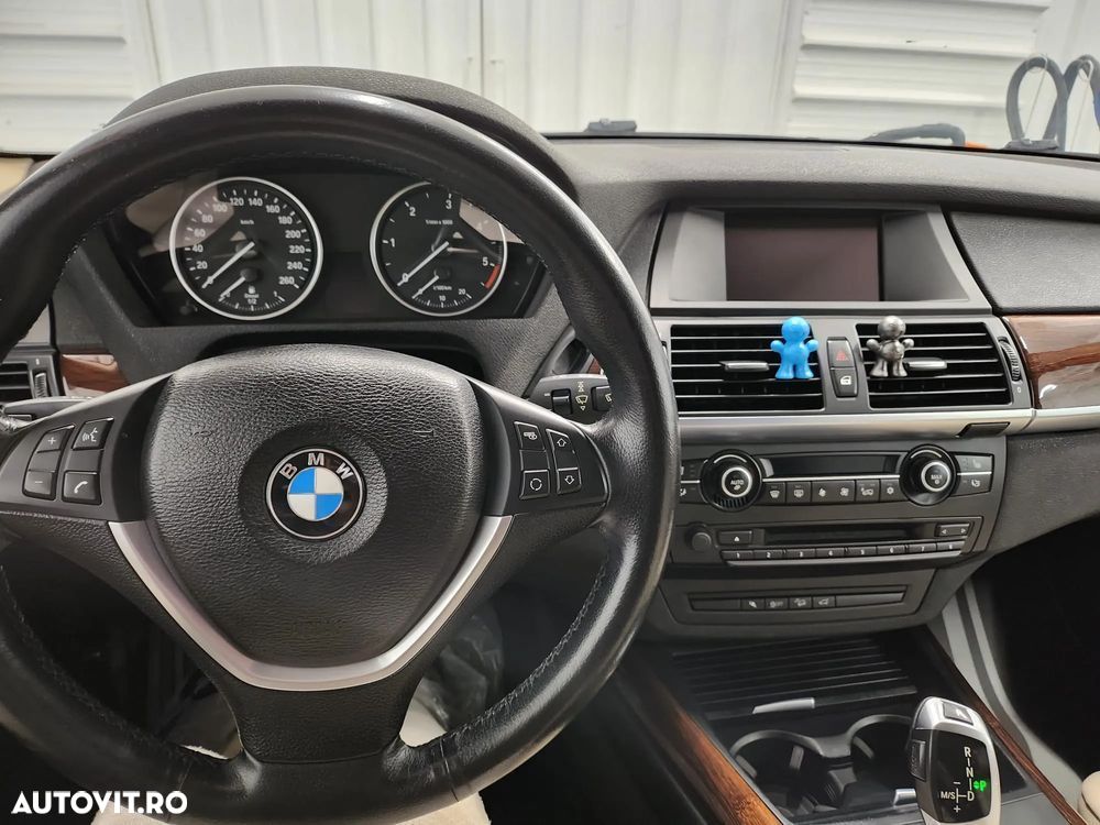 BMW X5 xDrive30d - 22