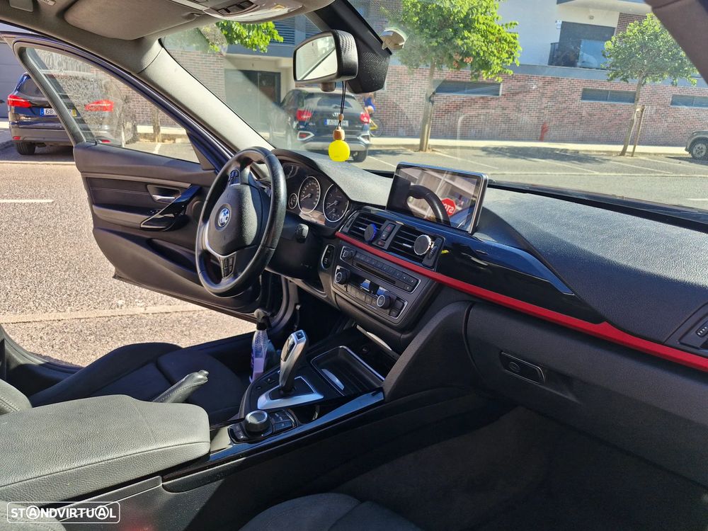 BMW 318 d Auto Line Sport - 10