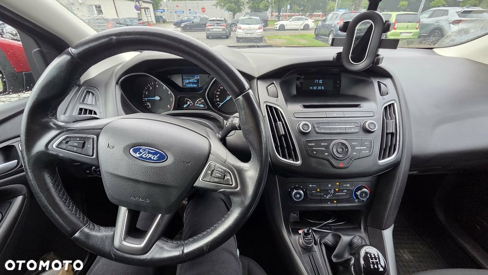 Ford Focus 1.6 Trend - 5