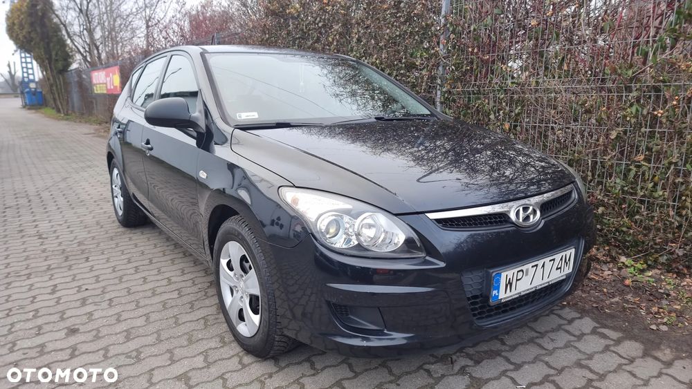 Hyundai i30 1.4 Base + - 33