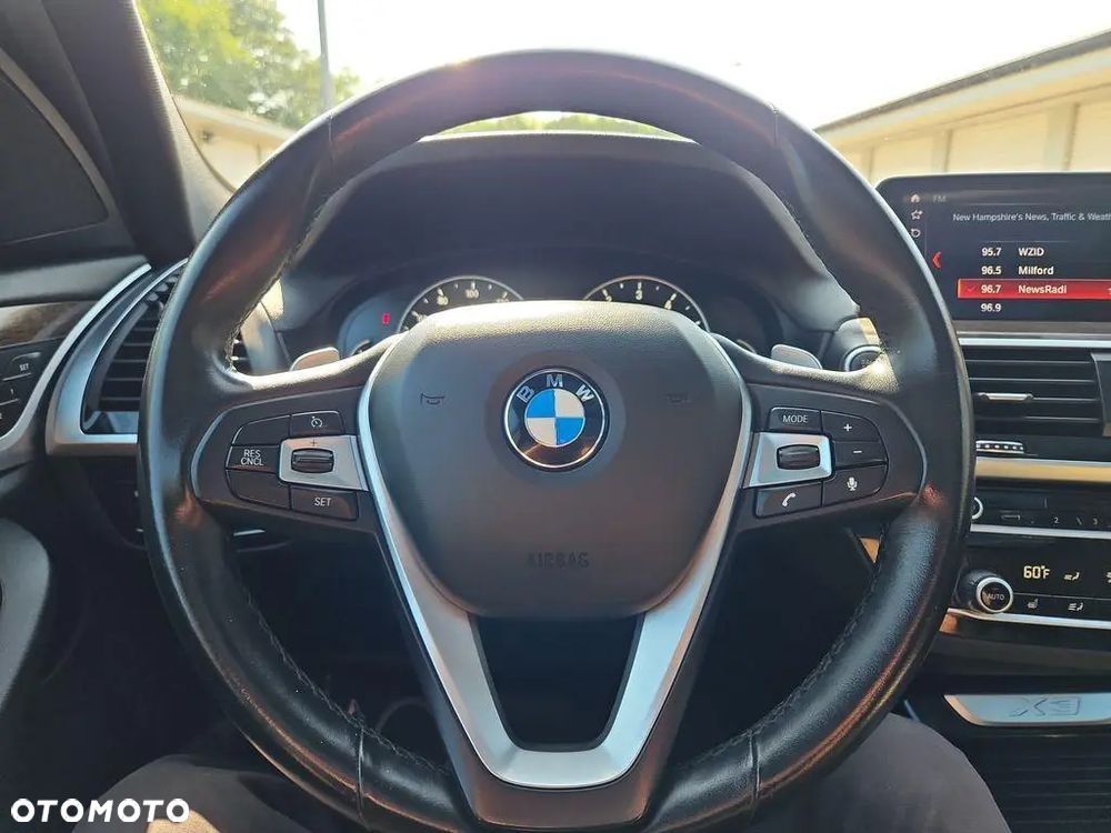 BMW X3 xDrive30i Luxury Line - 12