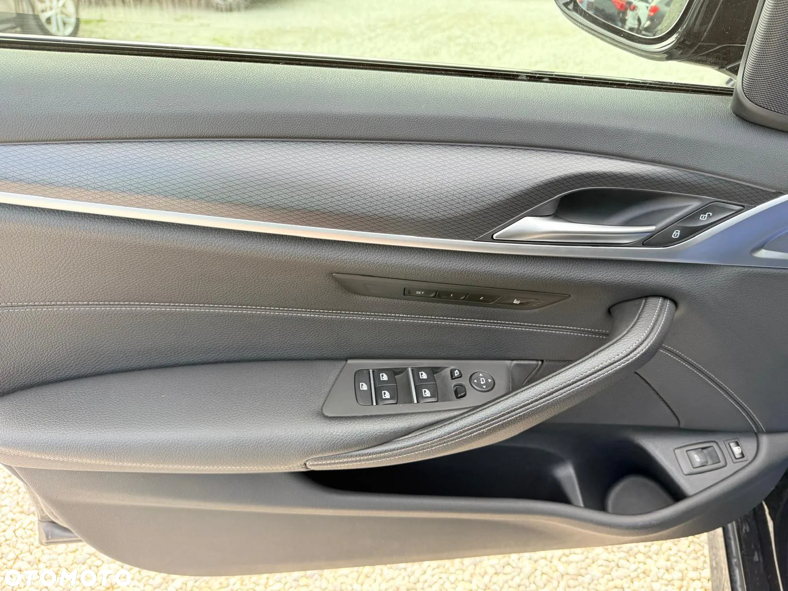 BMW Seria 5 530e Touring - 19