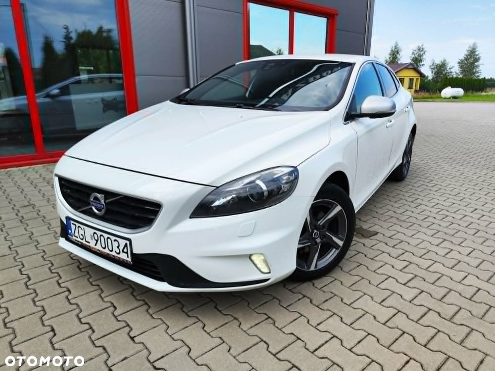 Volvo V40 D2 Drive-E R-Design Momentum - 3