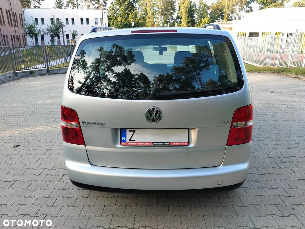 Volkswagen Touran 1.6 Trendline - 8