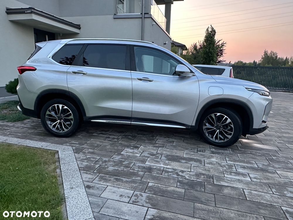Maxus Euniq 6 - 6