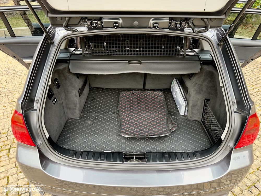 BMW 318 d Sport - 22