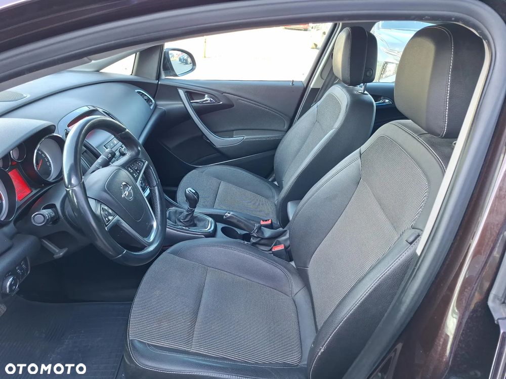 Opel Astra 1.6 Executive - 11