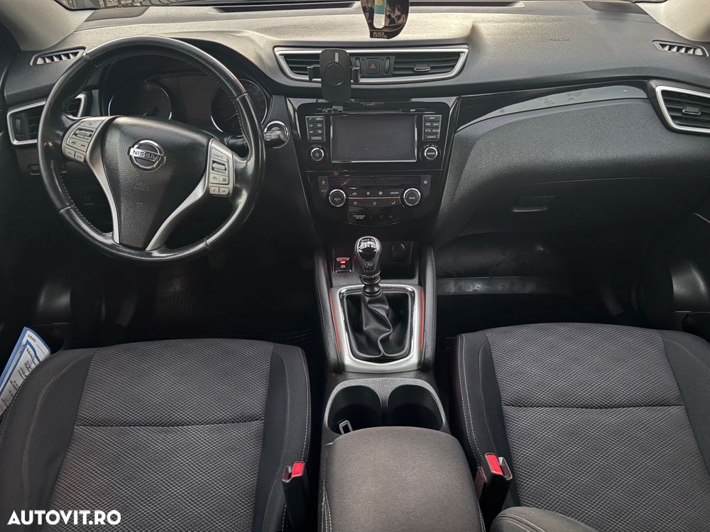 Nissan Qashqai 1.6 DCI Start/Stop Tekna - 6
