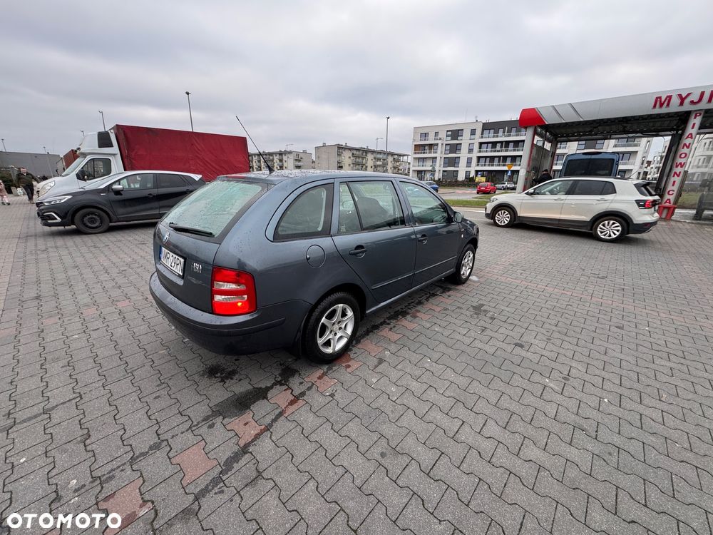 Skoda Fabia 1.4 16V Combi Classic - 12