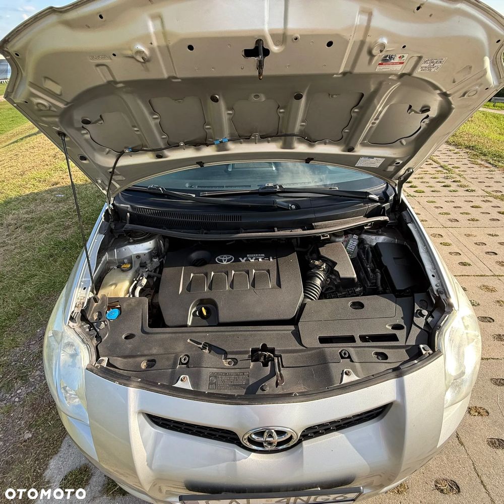 Toyota Auris 1.6 VVT-i Premium - 12
