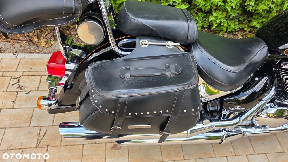 Suzuki Intruder - 24