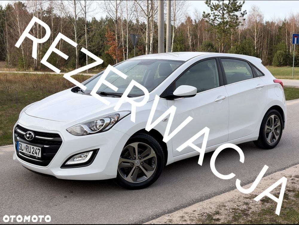 Hyundai i30 blue 1.4 Style - 1