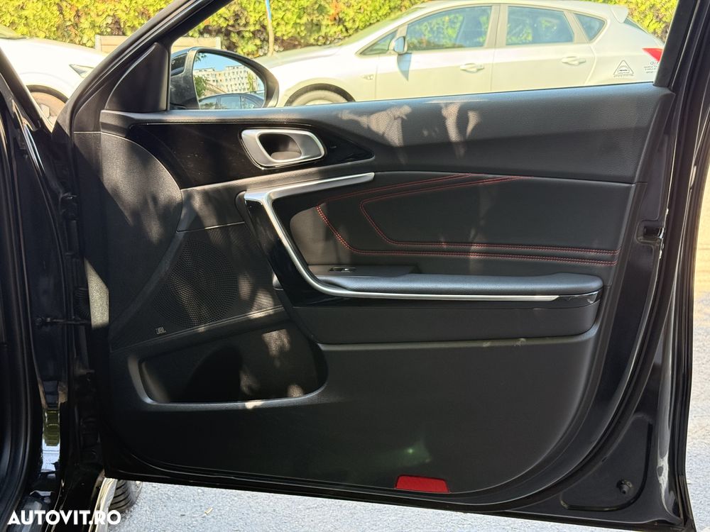 Kia Ceed 1.6 T-GDI 7DCT GT - 13