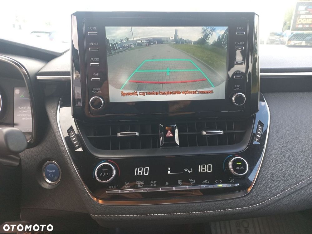 Toyota Corolla 1.8 Hybrid Comfort - 22
