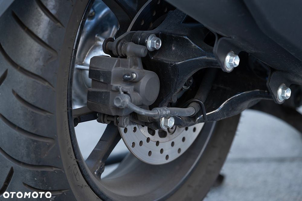Yamaha NMAX - 12