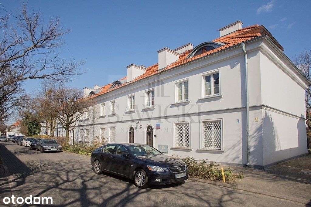 Żoliborz, ul. Wieniawskiego, metro pl. Wilsona