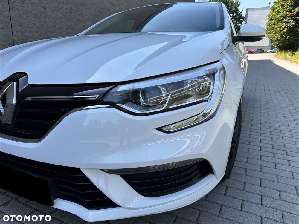 Renault Megane ENERGY TCe 100 LIFE - 23
