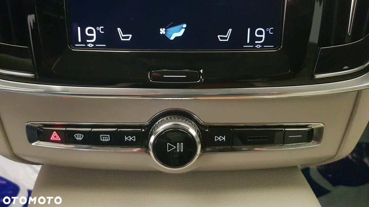 Volvo V90 - 29