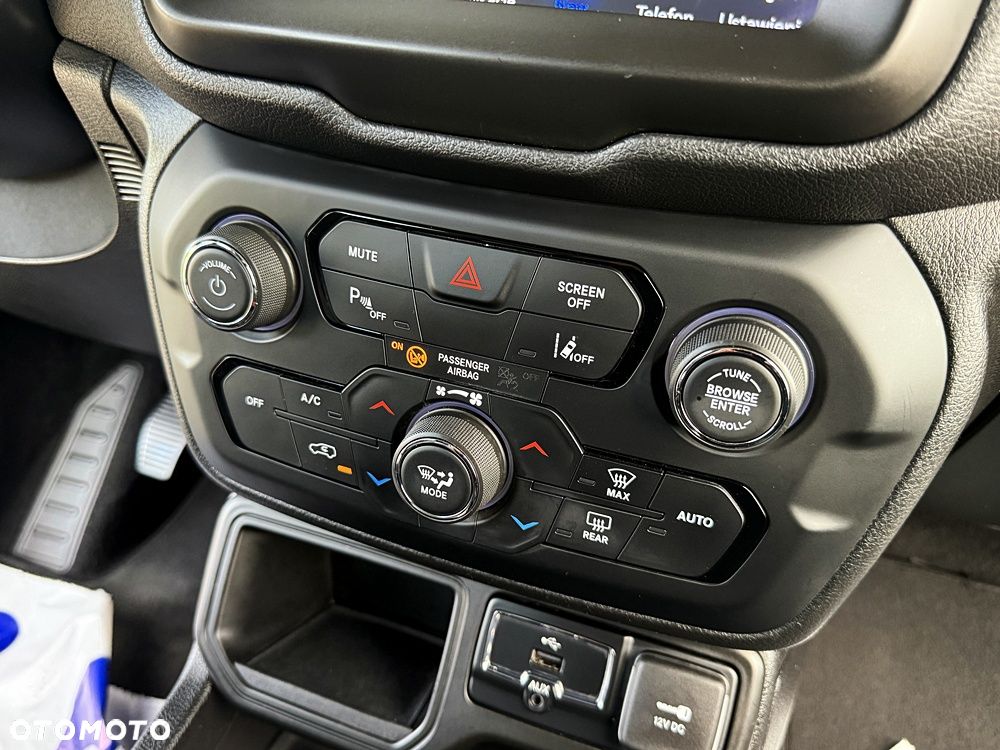 Jeep Renegade 1.4 MultiAir Limited - 34