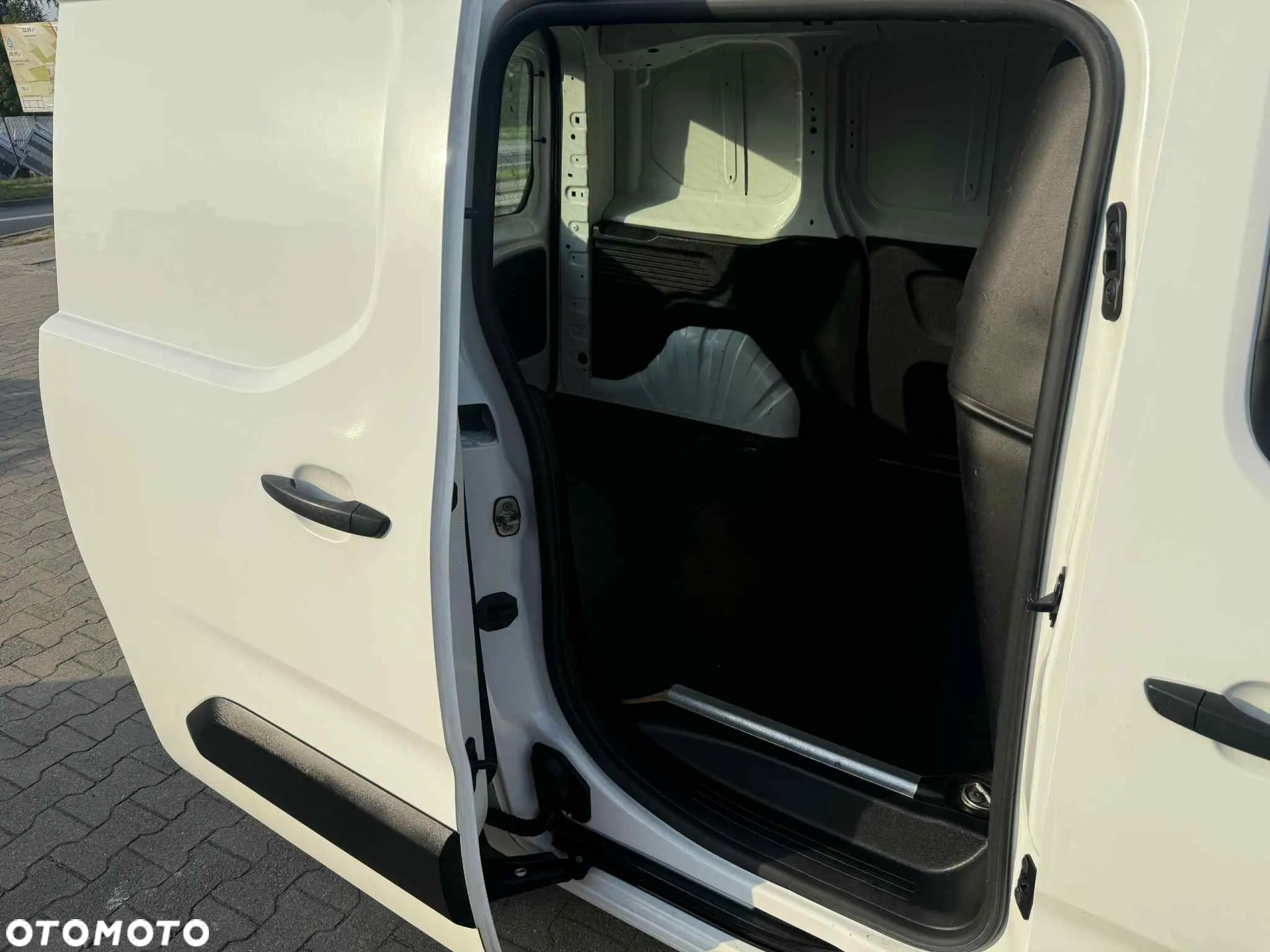 Opel COMBO - 10