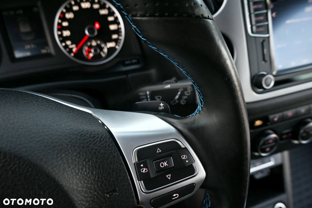 Volkswagen Tiguan 2.0 TDI SCR 4MotION DSG R-Line - 37