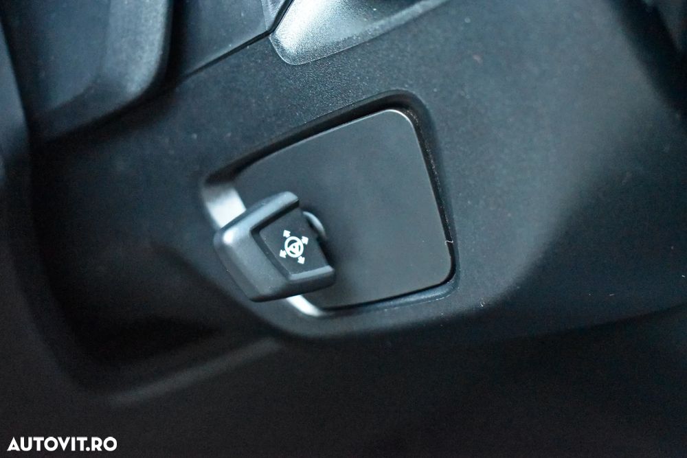 BMW Seria 5 520d xDrive Aut. M Sport Edition - 24