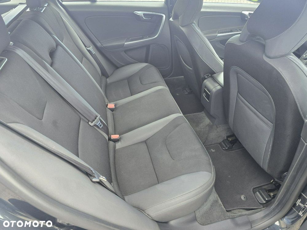 Volvo V60 - 22