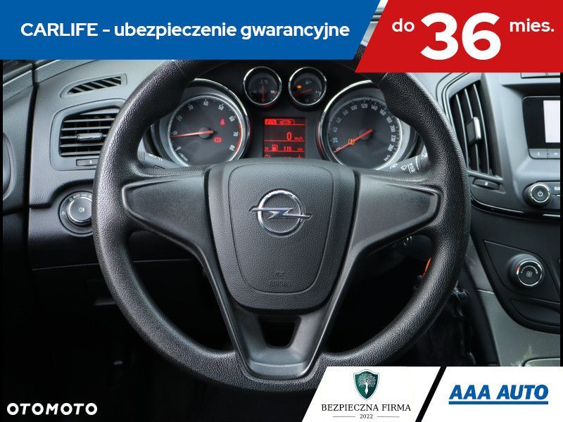 Opel Insignia - 18