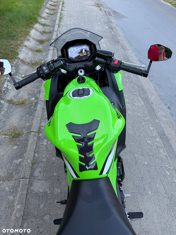 Kawasaki Ninja - 12