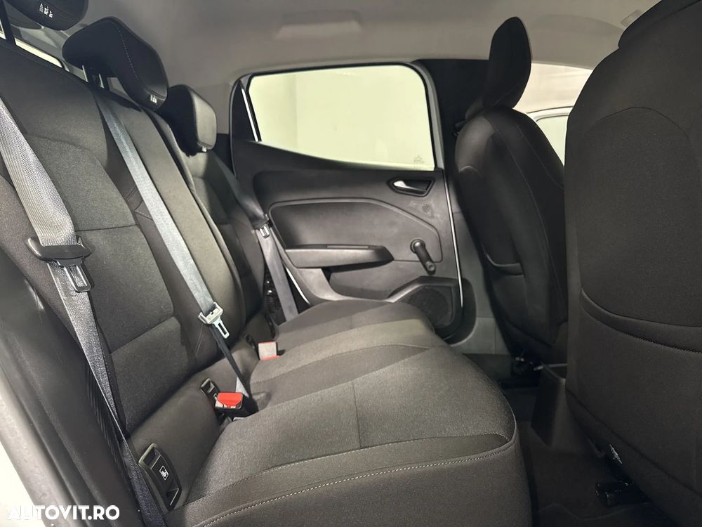 Renault Clio - 12