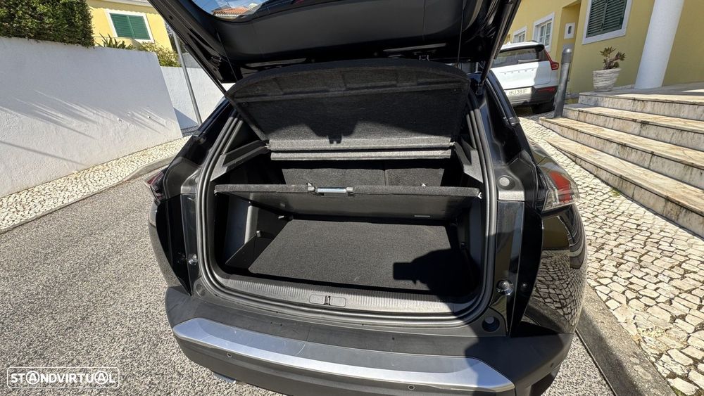 Peugeot 2008 1.2 PureTech Allure Pack EAT8 - 12