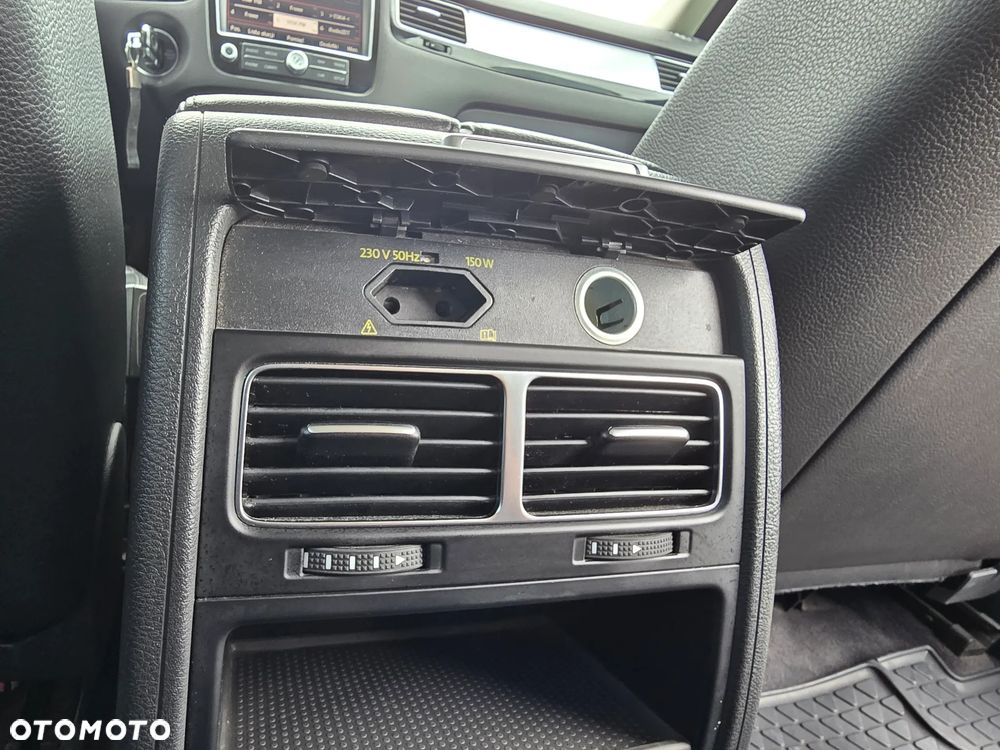 Volkswagen Touareg - 33