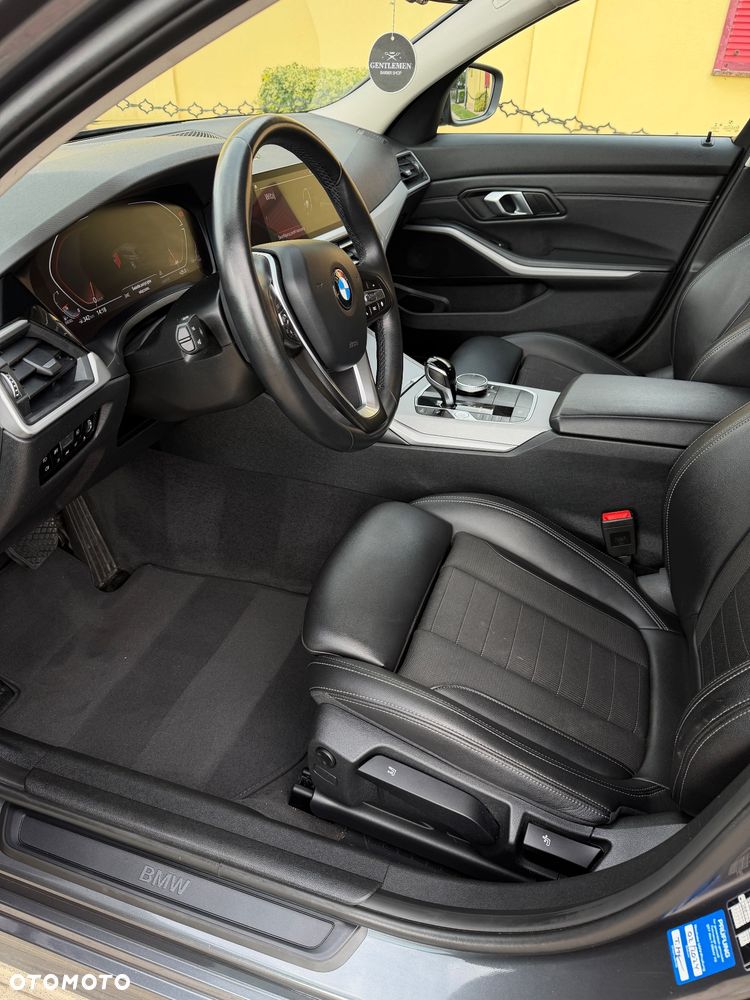BMW Seria 3 - 27