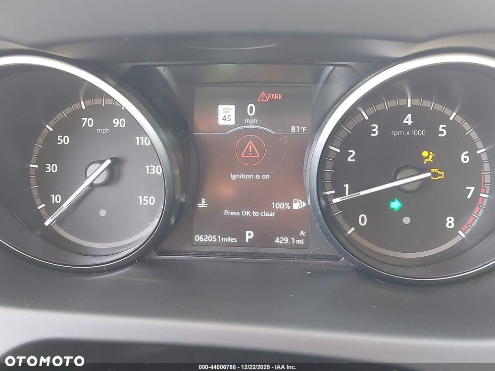 Land Rover Discovery Sport - 30