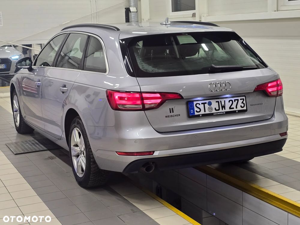 Audi A4 Avant 2.0 TDI DPF Attraction - 5