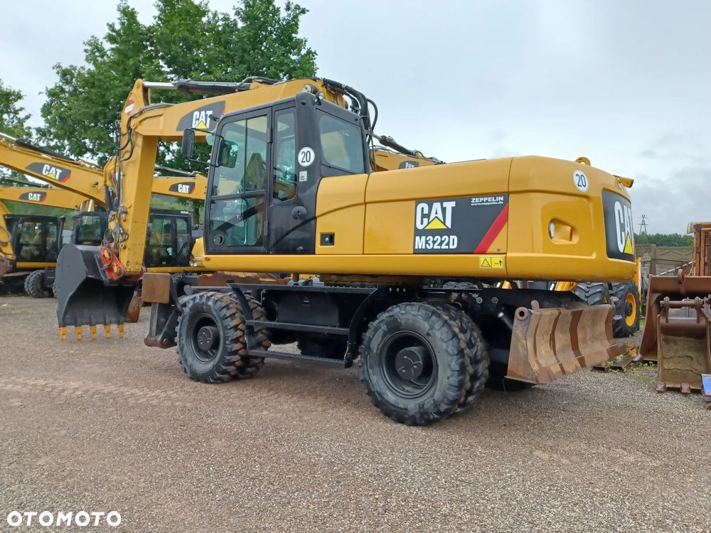 Caterpillar CAT M 322 D - 5