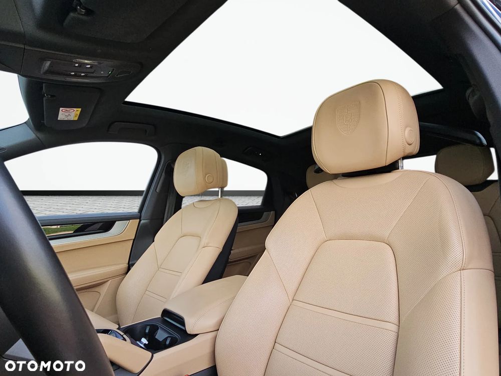 Porsche Cayenne Standard - 12