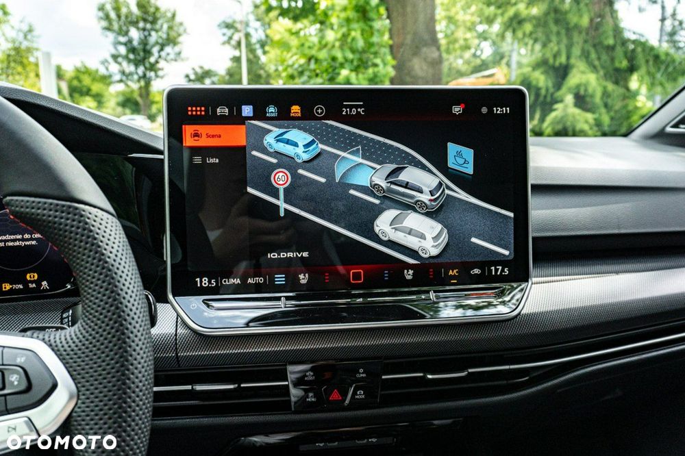 Volkswagen Golf - 35