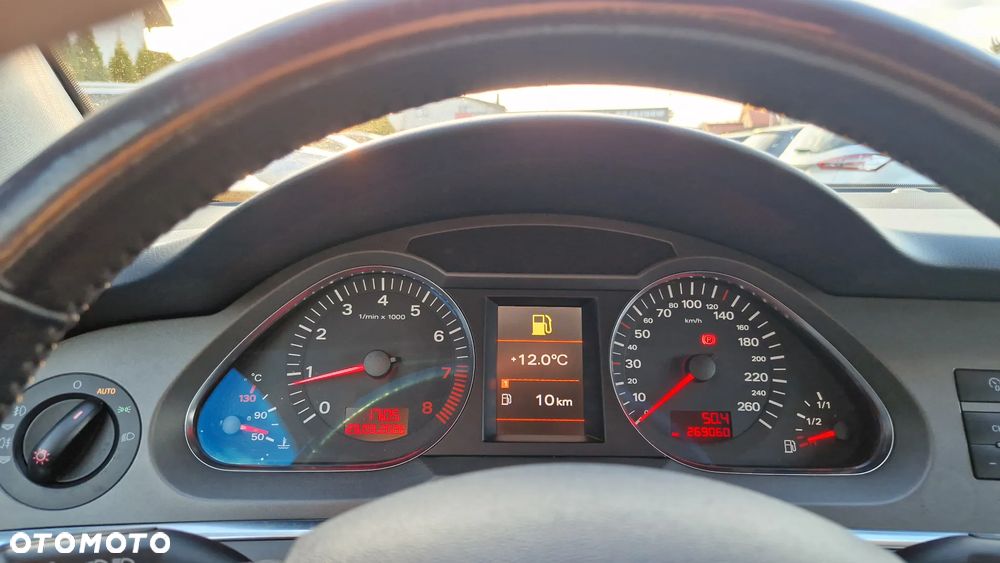 Audi A6 Limousine 2.4 - 20