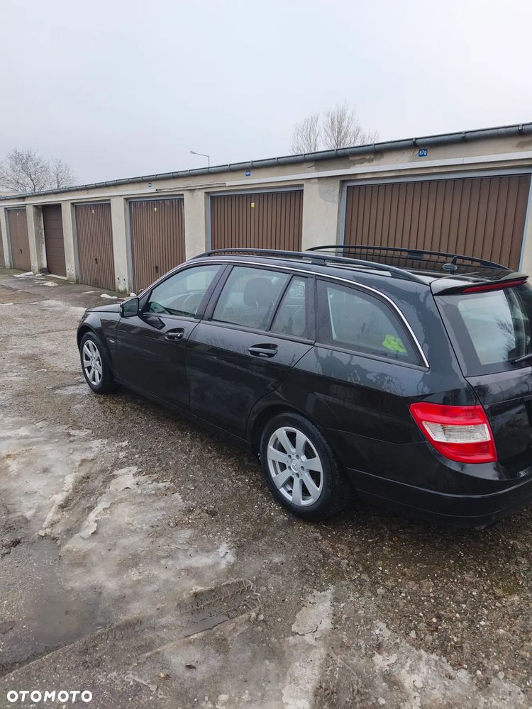 Mercedes-Benz Klasa C 200 CDI DPF Automatik BlueEFFICIENCY Elegance - 3