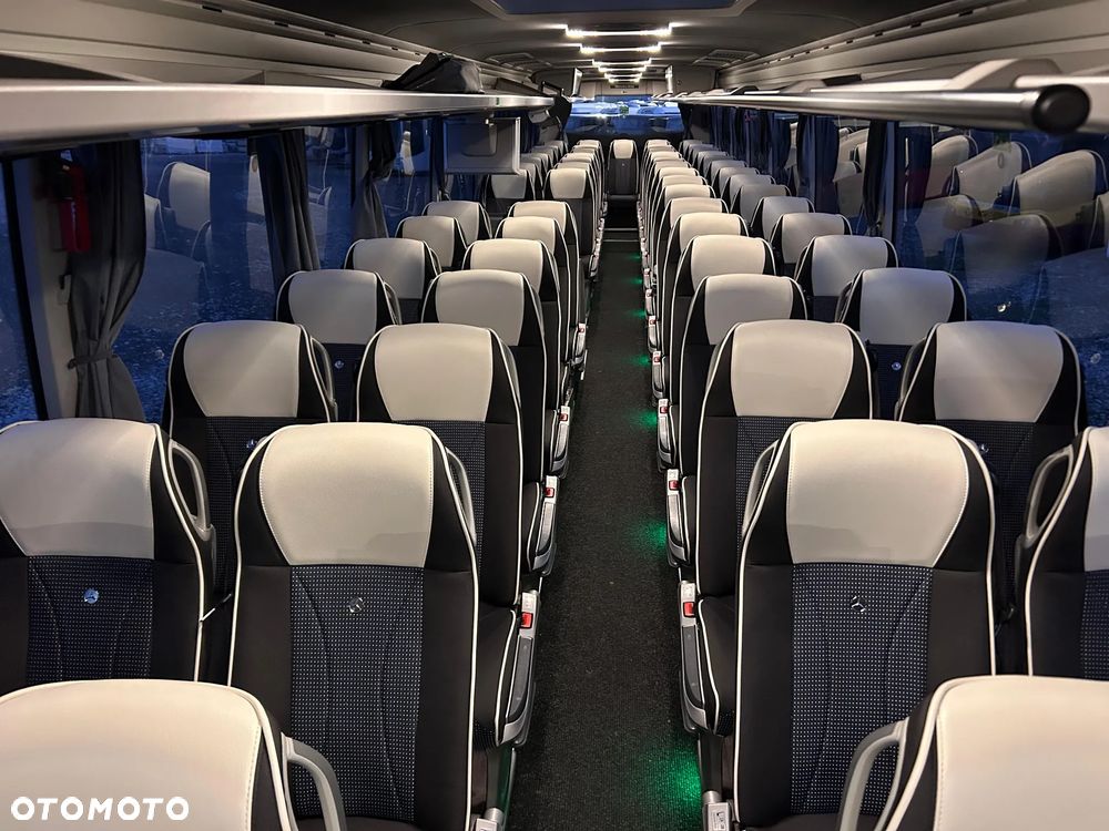 Mercedes-Benz Tourismo - 18