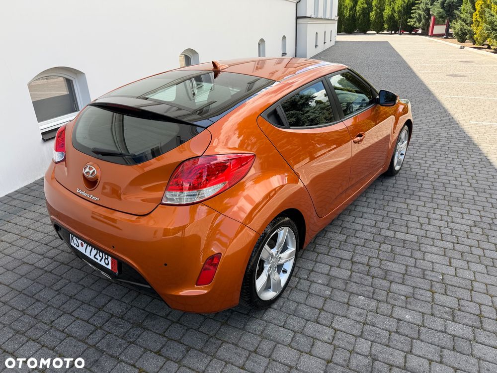Hyundai Veloster 1.6 Style - 13