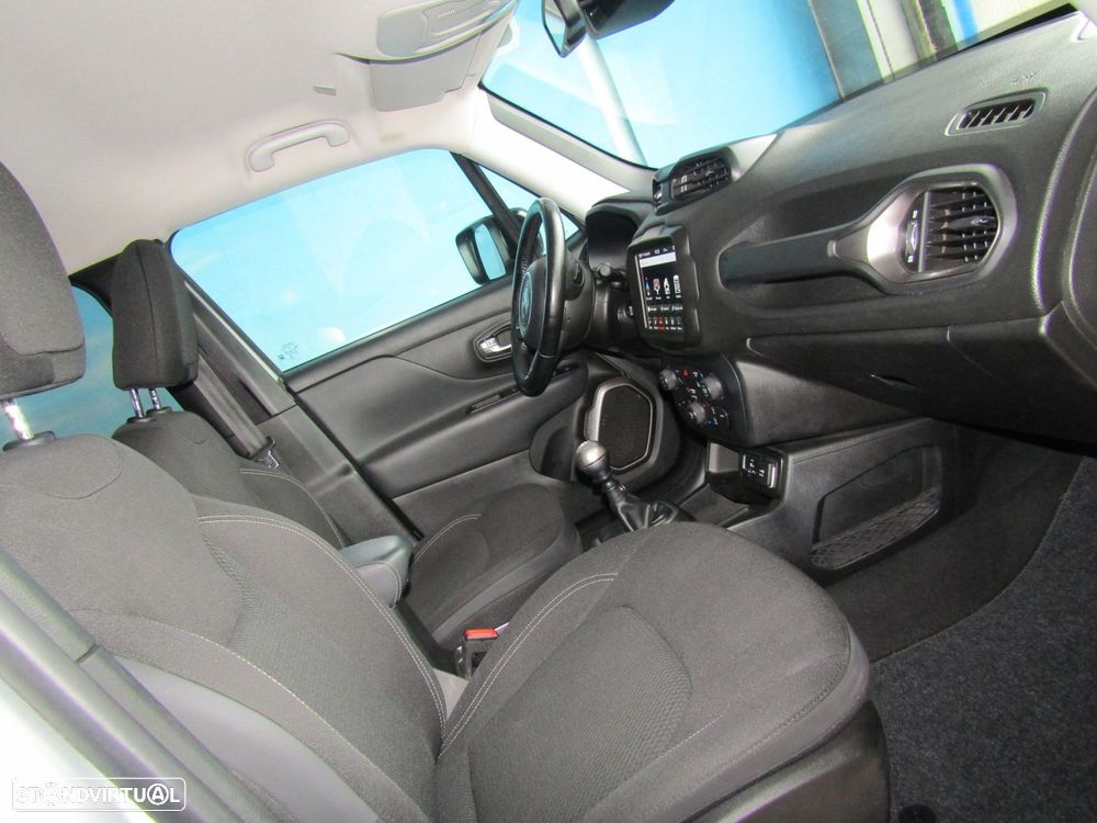 Jeep Renegade 1.6 MJD Night Eagle - 14