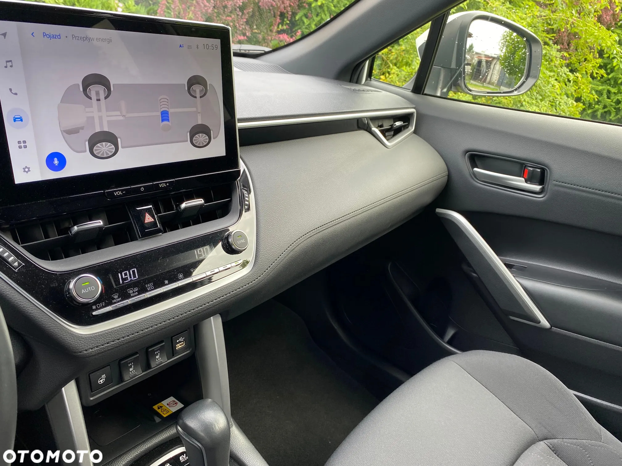 Toyota Corolla Cross 2.0 Hybrid Style - 16