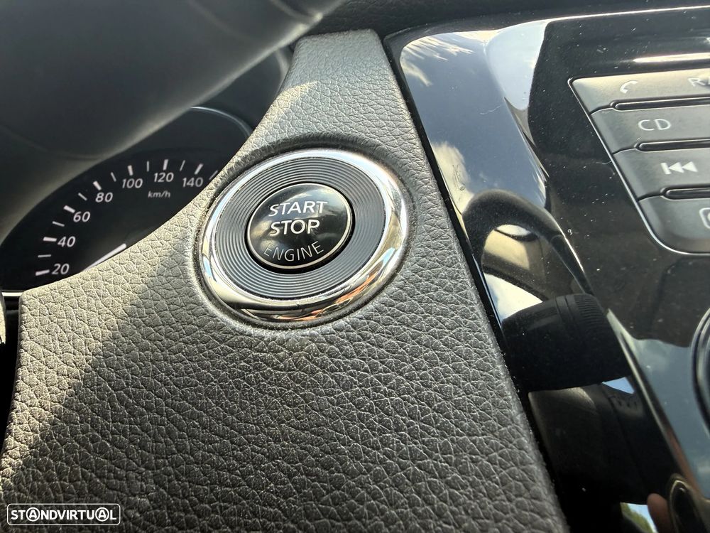 Nissan Qashqai 1.2 DIG-T N-Connecta 18 Xtronic - 34