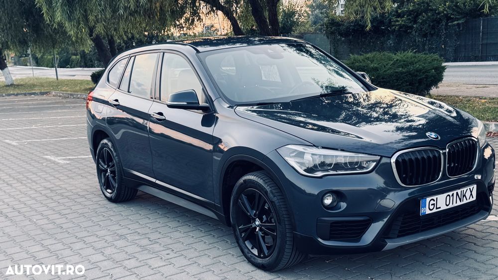 BMW X1 xDrive20i AT xLine - 1