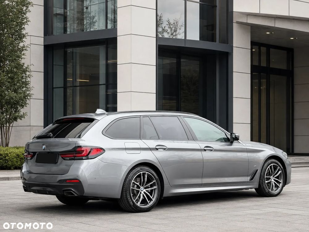 BMW Seria 5 520d xDrive mHEV M Sport sport - 4