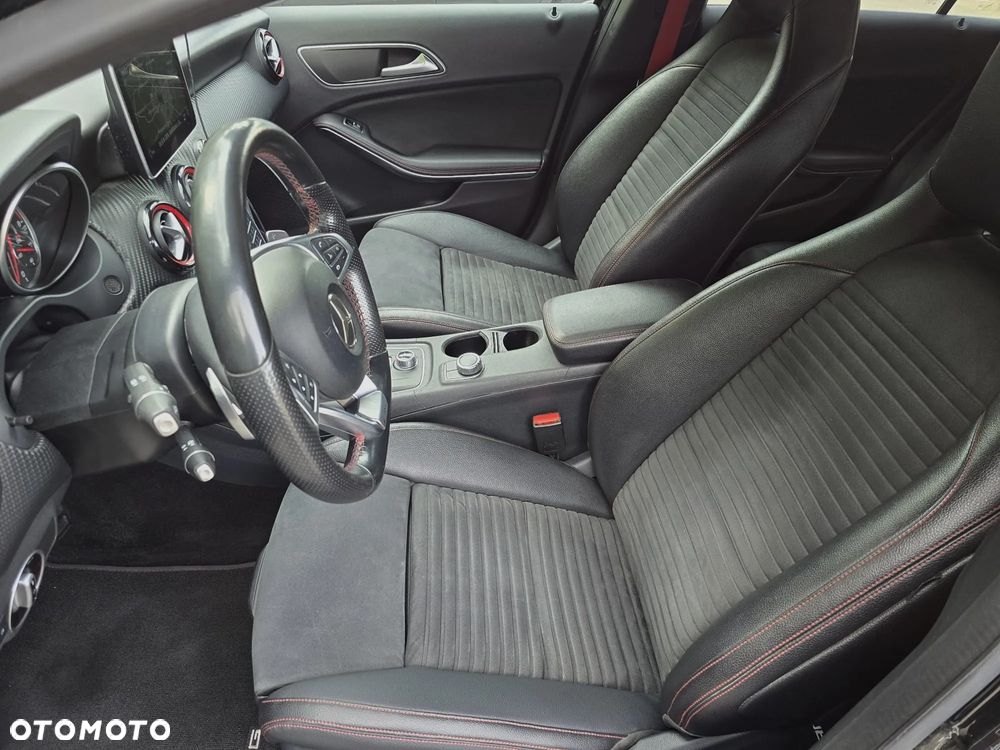 Mercedes-Benz Klasa A AMG 45 4Matic AMG Speedshift 7G-DCT - 15