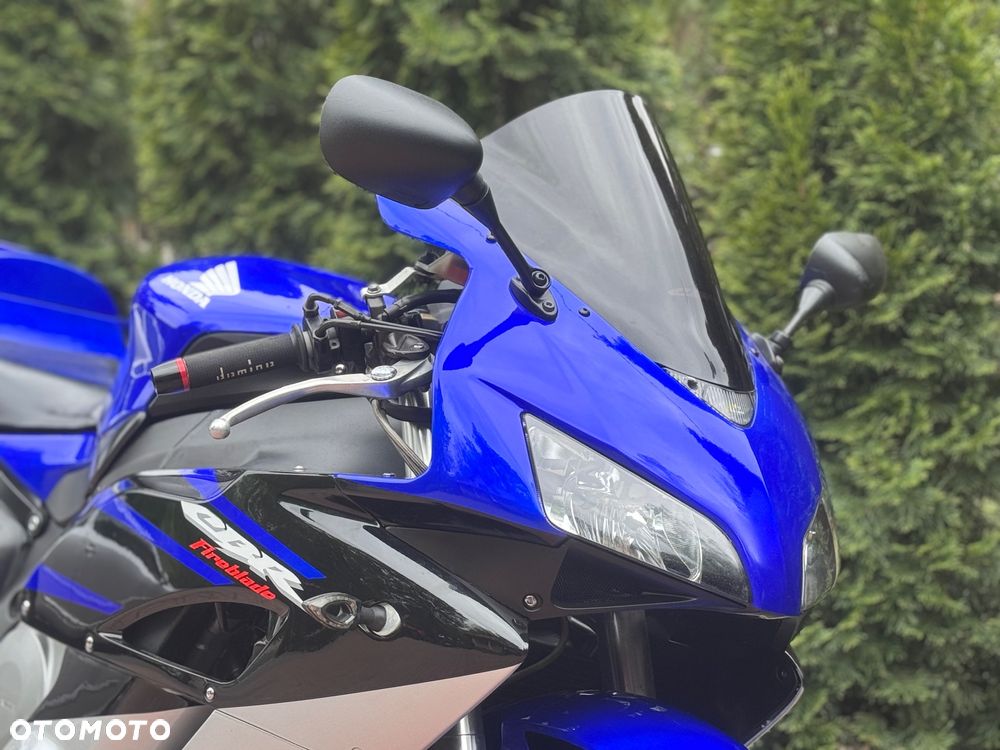 Honda CBR - 11